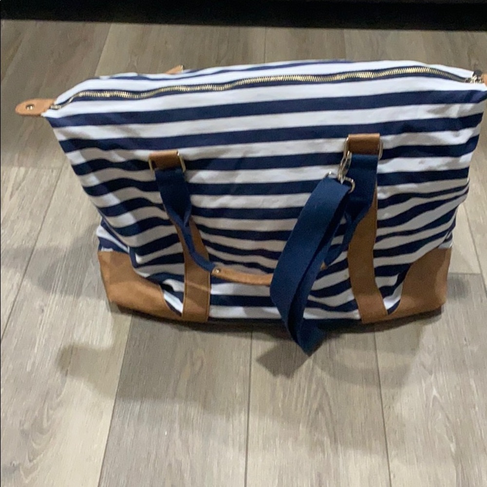 Crossbody Weekend Bag